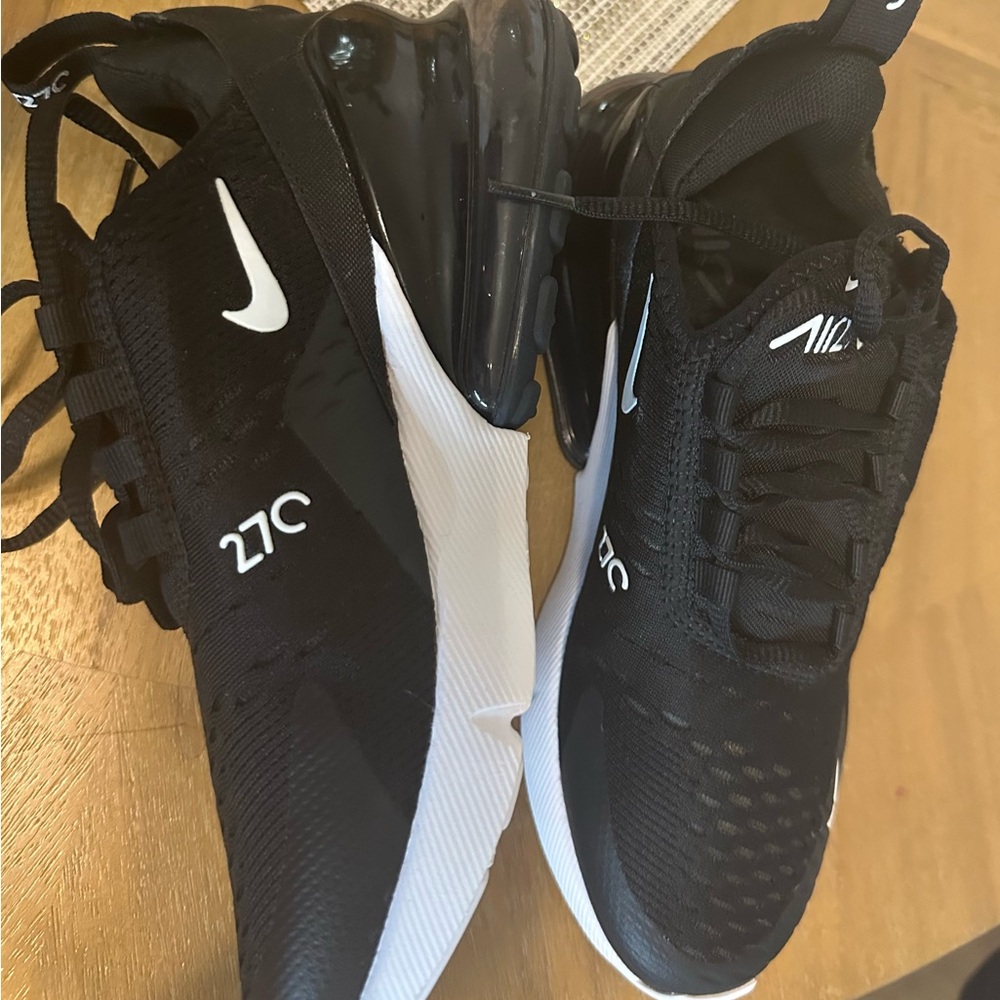 Nike Air Max 270 Black and White Sneakers - Picture 3 of 6